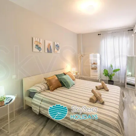 דירה Sky Sea Holidays Turquesa מאלגה