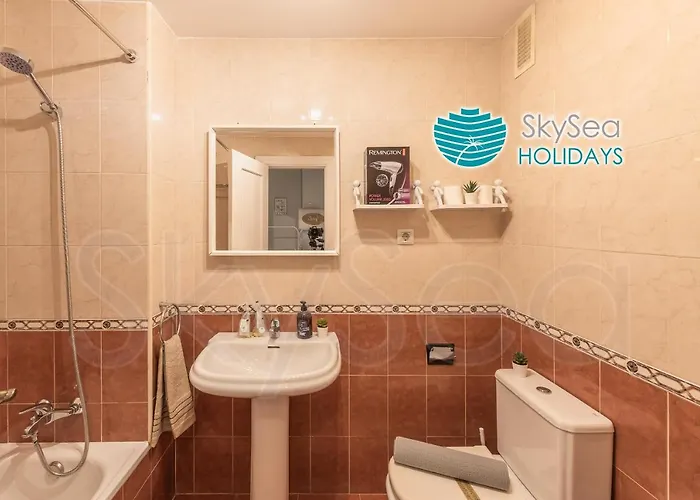Sky Sea Holidays Turquesa Apartment Málaga